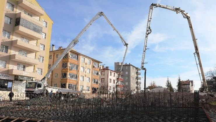 Başkan Çolakbayrakdar, “Sosyal odaklı projeler üretiyoruz”