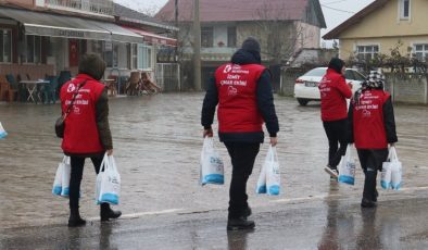 İzmit’te Çınar ekibi iç ısıtıyor