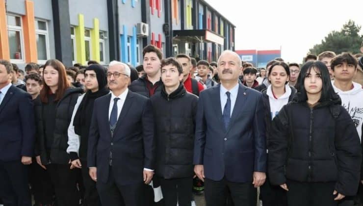 Kaymakam Özyiğit ve Başkan Büyükgöz, Pagev Meslek Lisesi’nde