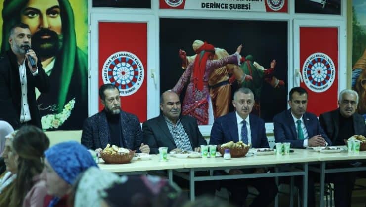 Kocaeli’de Başkan Büyükakın canlarla iftar yaptı