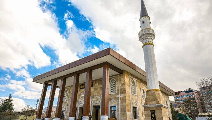 Malatya’da  Mehmetçik Camii ibadete açıldı