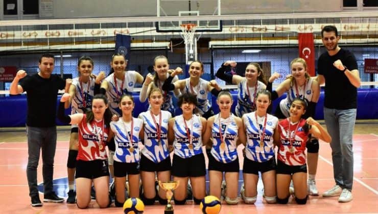 Ata Sporlu kızlar voleybolda Manisa’yı temsil edecek