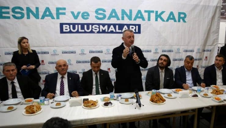 Başkan Büyükakın sanayi esnafıyla iftar yaptı