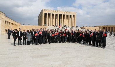 OPET, Dünya Kadınlar Günü’nde Ata’nın huzurundaydı