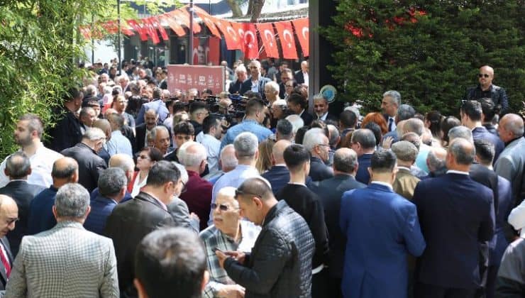 CHP Bursa’da gururlu bayramlaşma