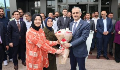 Kocaeli Çayırova’da Başkan Çiftçi’ye özel karşılama